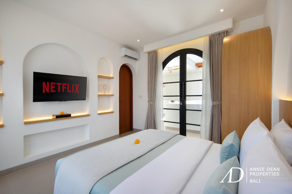 YEARLY RENTAL | MEDITERRANEAN-STYLE 2-BEDROOM VILLA IN PRIME BERAWA