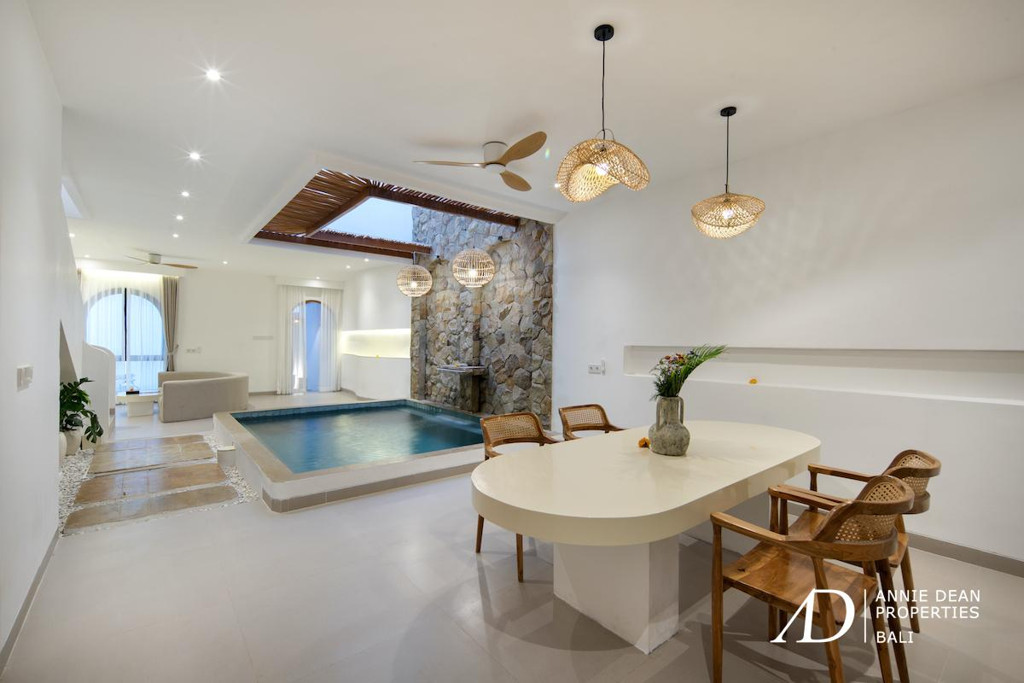 YEARLY RENTAL | MEDITERRANEAN-STYLE 2-BEDROOM VILLA IN PRIME BERAWA