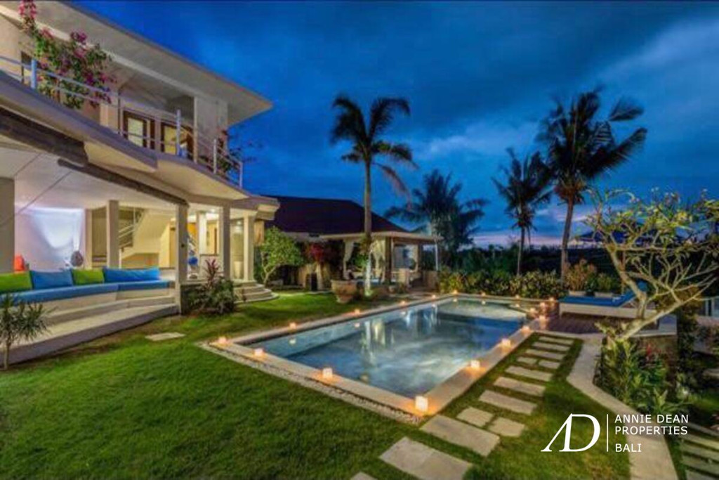 YEARLY RENTAL | NEWLY RENOVATED 4 BEDROOM VILLA IN PRIME PERERENAN
