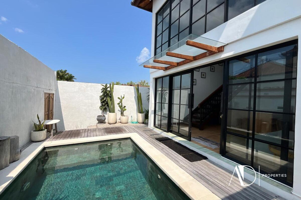 YEARLY RENTAL | 2-BEDROOM TOWNHOUSE IN PRIME KEROBOKAN