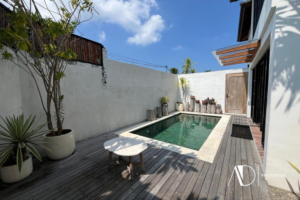 YEARLY RENTAL | 2-BEDROOM TOWNHOUSE IN PRIME KEROBOKAN