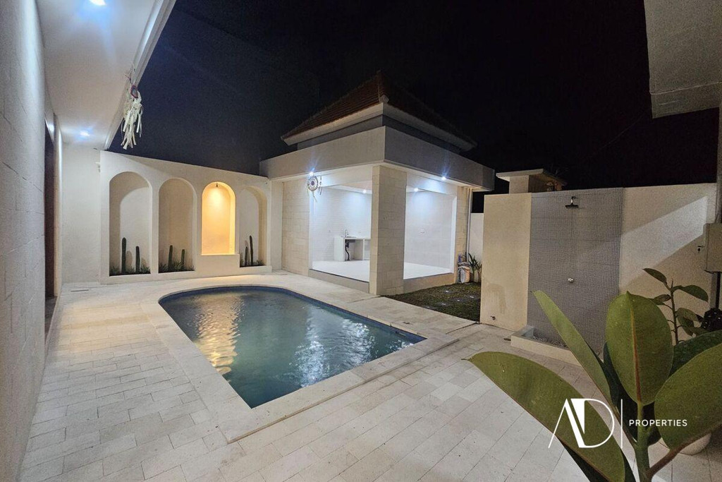 YEARLY RENTAL | 2-BEDROOM VILLA NEAR SUNSET ROAD