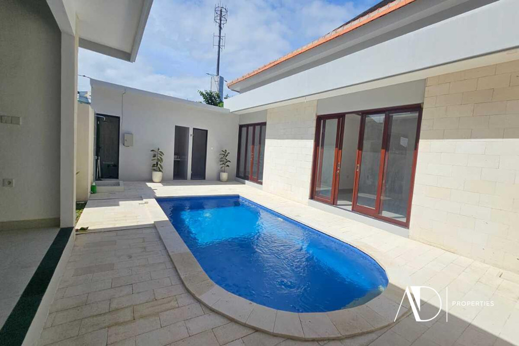 YEARLY RENTAL | 2-BEDROOM VILLA NEAR SUNSET ROAD