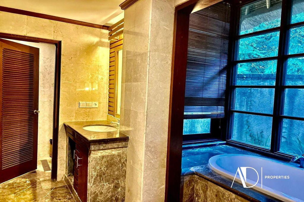  YEARLY RENTAL | 3-BEDROOM VILLA IN PRIVATE COMPLEX - 5 MINUTES TO THE BEACH