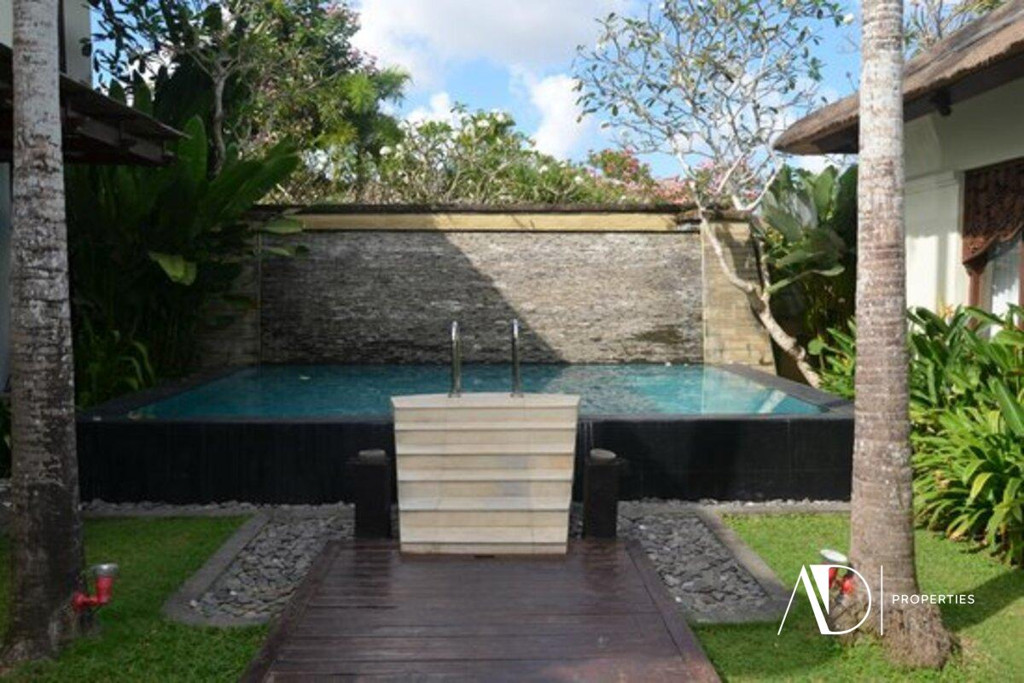  YEARLY RENTAL | 3-BEDROOM VILLA IN PRIVATE COMPLEX - 5 MINUTES TO THE BEACH