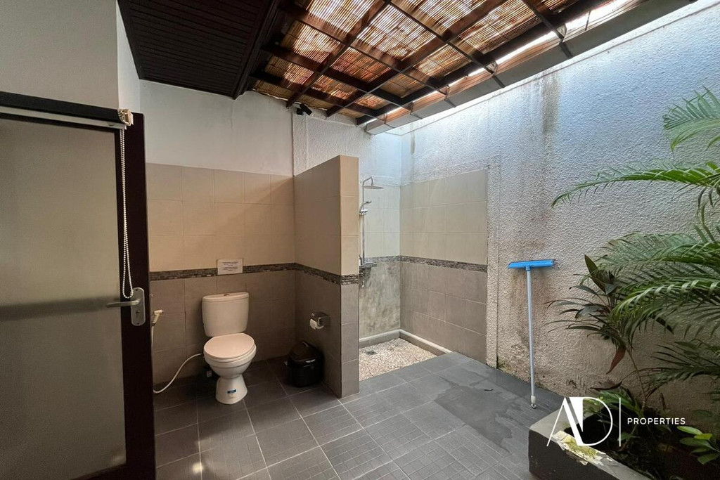 YEARLY / MONTHLY RENTAL | 3-BEDROOM VILLA IN PRIME SEMINYAK