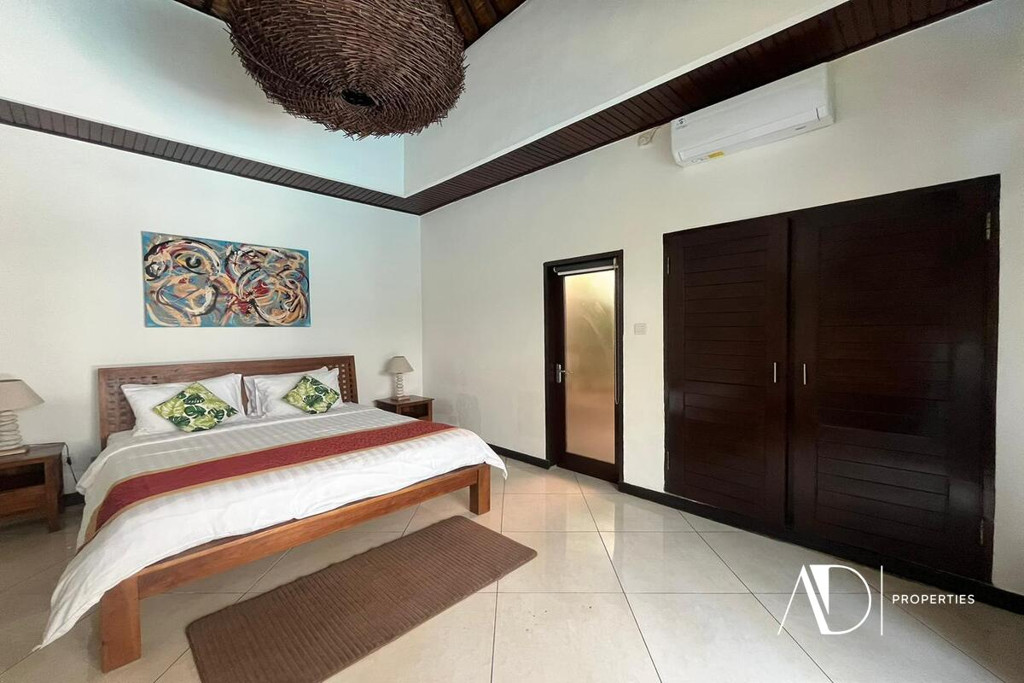 YEARLY / MONTHLY RENTAL | 3-BEDROOM VILLA IN PRIME SEMINYAK