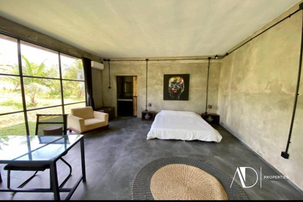 FREEHOLD LAND WITH EXISTING BUILDINGS - MEDEWI, JEMBRANA