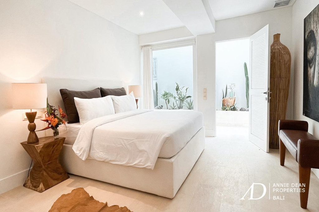 LEASEHOLD | MODERN 2-VILLA COMPLEX IN PERERENAN