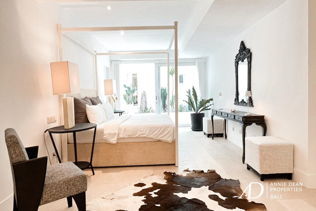 LEASEHOLD | MODERN 2-VILLA COMPLEX IN PERERENAN