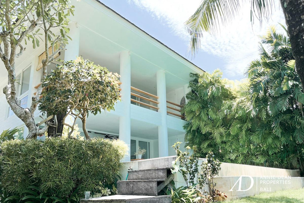 LEASEHOLD MODERN LUXURY COMPLEX 2-VILLAS IN PERERENAN