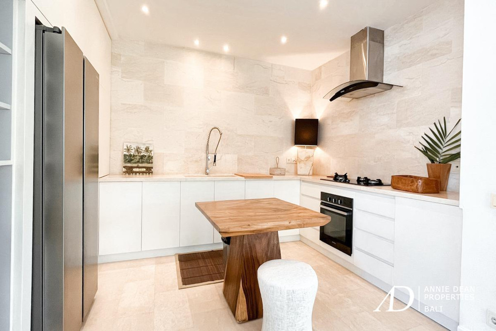 LEASEHOLD | MODERN 2-VILLA COMPLEX IN PERERENAN