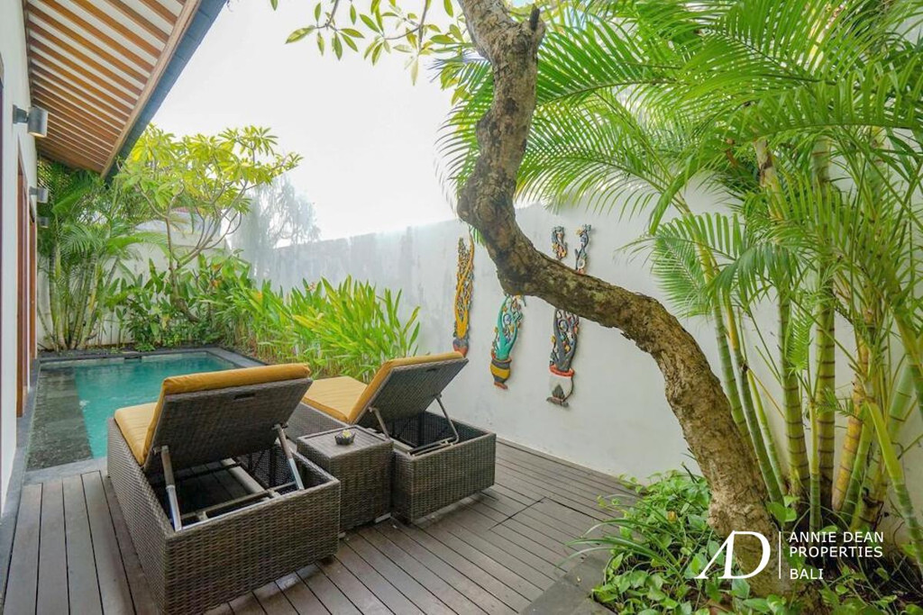 LEASEHOLD COMPLEX VILLA FOR SALE INDIVIDUAL OR  BUSINESS PACKAGE