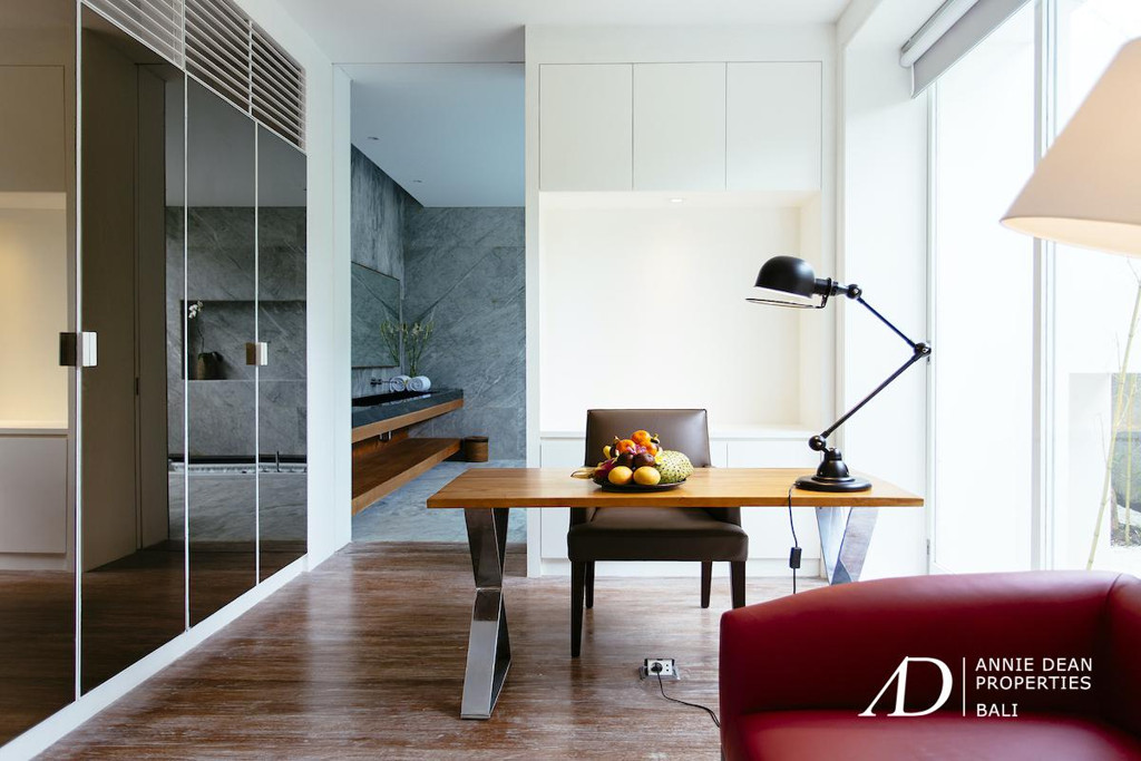  FREEHOLD TWO-IN-ONE VILLA | 100M TO THE BEACH | CANGGU