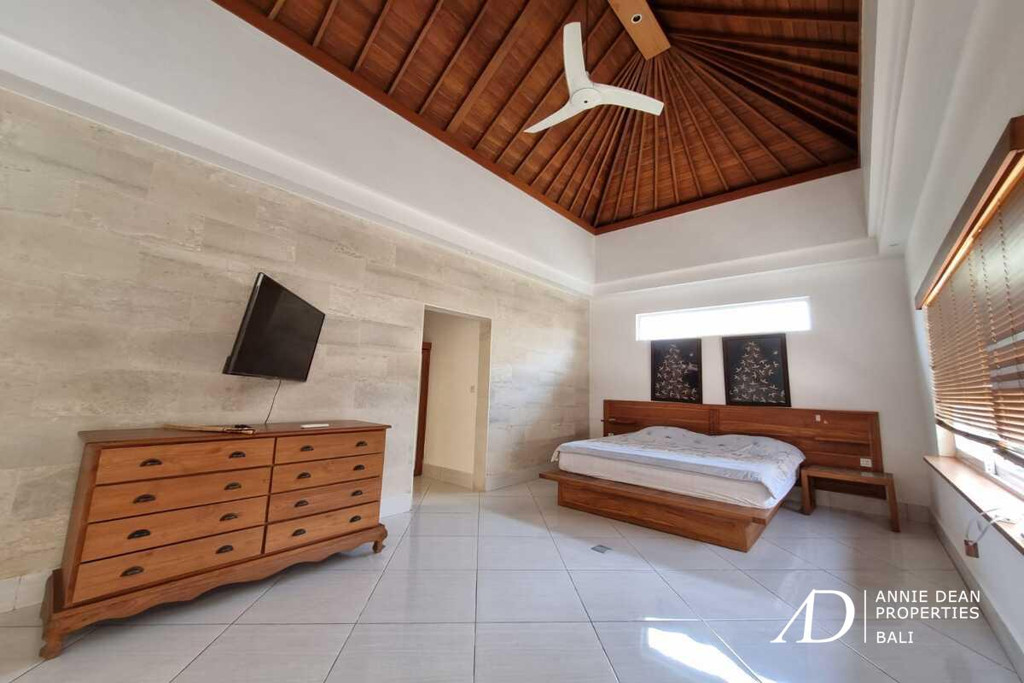 YEARLY RENTAL CHARMING 2 BEDROOM VILLA IN DEWI SRI-LEGIAN