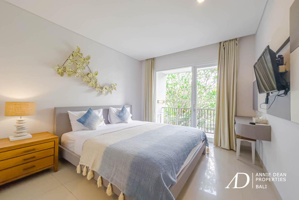FREEHOLD MODERN 24-BEDROOM HOTEL IN THE HEART OF SEMINYAK, BALI