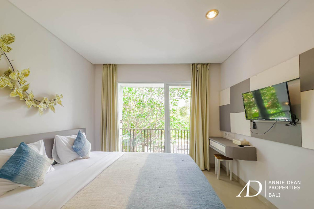 FREEHOLD MODERN 24-BEDROOM HOTEL IN THE HEART OF SEMINYAK, BALI