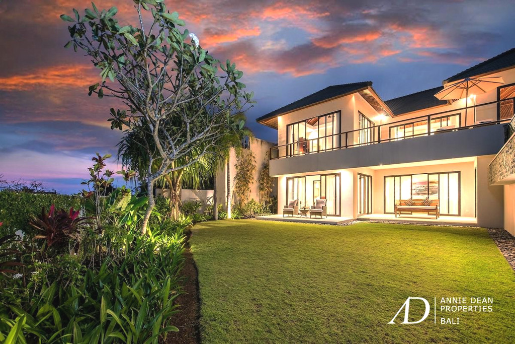 FREEHOLD | MODERN DESIGN VILLA WITH OCEAN VIEWS | UNGASAN