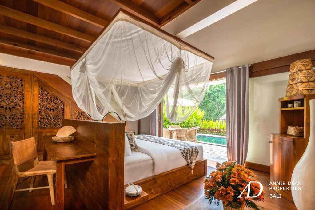 LEASEHOLD LUXURY  BOUTIQUE VILLAS  AND SPA  ( 13 BED) 