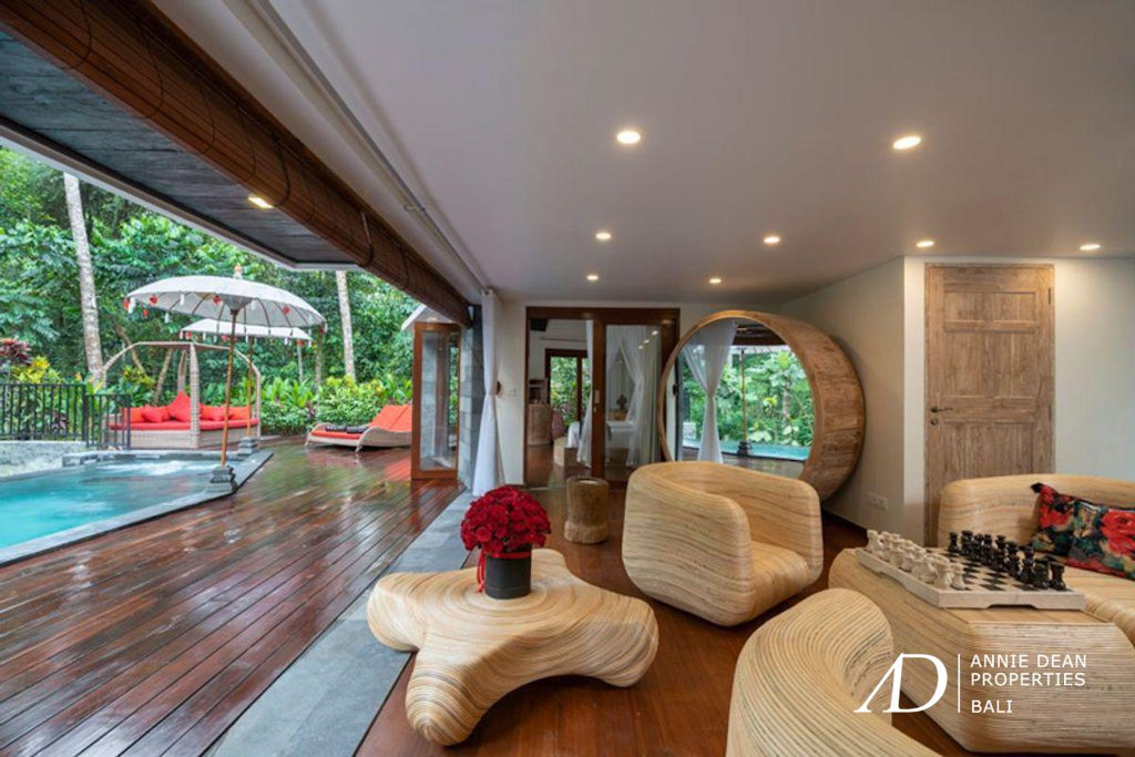 LEASEHOLD LUXURY  BOUTIQUE VILLAS  AND SPA  ( 13 BED) 