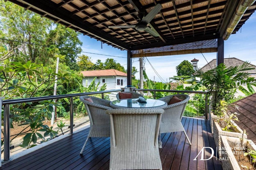 FREEHOLD | TROPICAL 4-BEDROOM VILLA ON THE BEACHSIDE OF SANUR