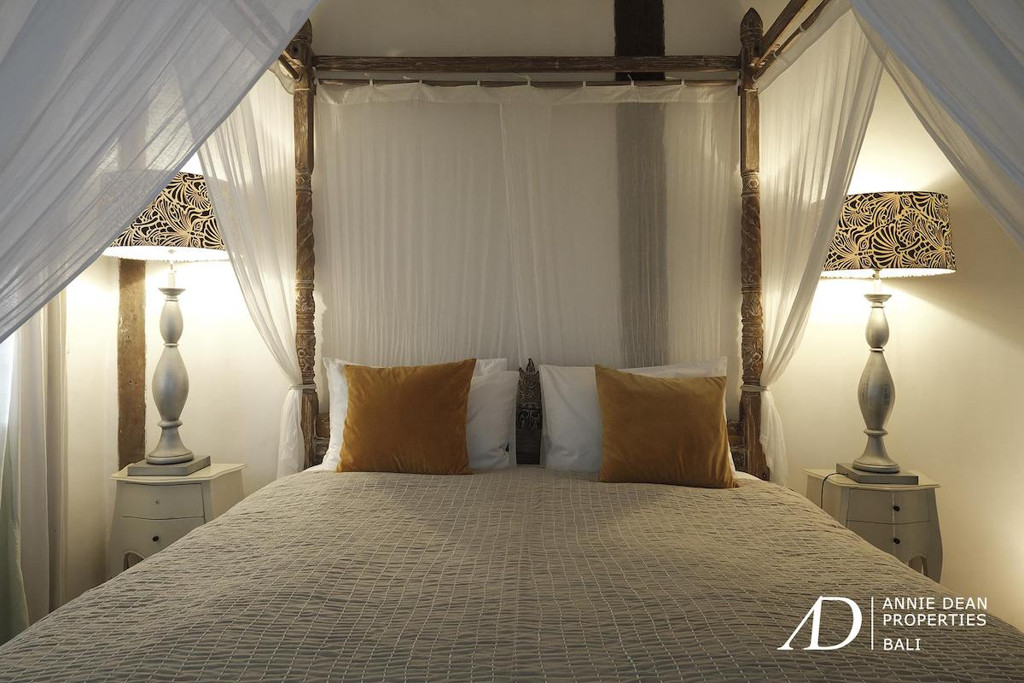 FREEHOLD COMPLEX OF 3 VILLAS IN KEROBOKAN - NEAR CANGGU