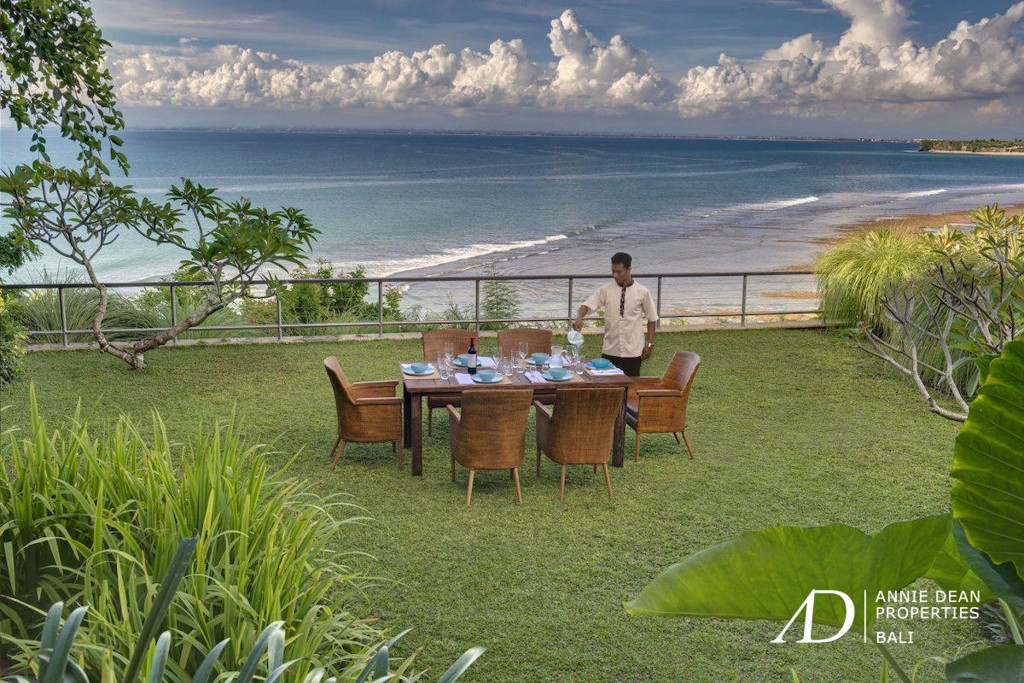 FREEHOLD | CLIFF FRONT 7-BEDROOM VILLA | PADANG PADANG
