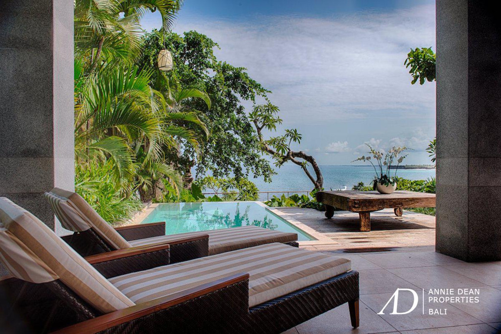 FREEHOLD | CLIFF FRONT 7-BEDROOM VILLA | PADANG PADANG