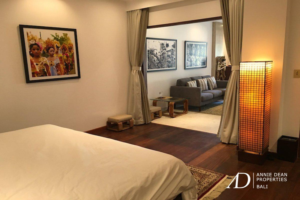 FREEHOLD | CLIFF FRONT 7-BEDROOM VILLA | PADANG PADANG