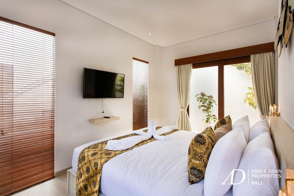 FREEHOLD MODERN JOGLO STYLE 4-BEDROOM VILLA IN KEROBOKAN 