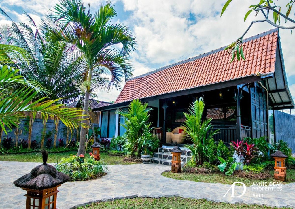 FREEHOLD & LEASEHOLD 7-BEDROOM TURNKEY BUSINESS IN UBUD