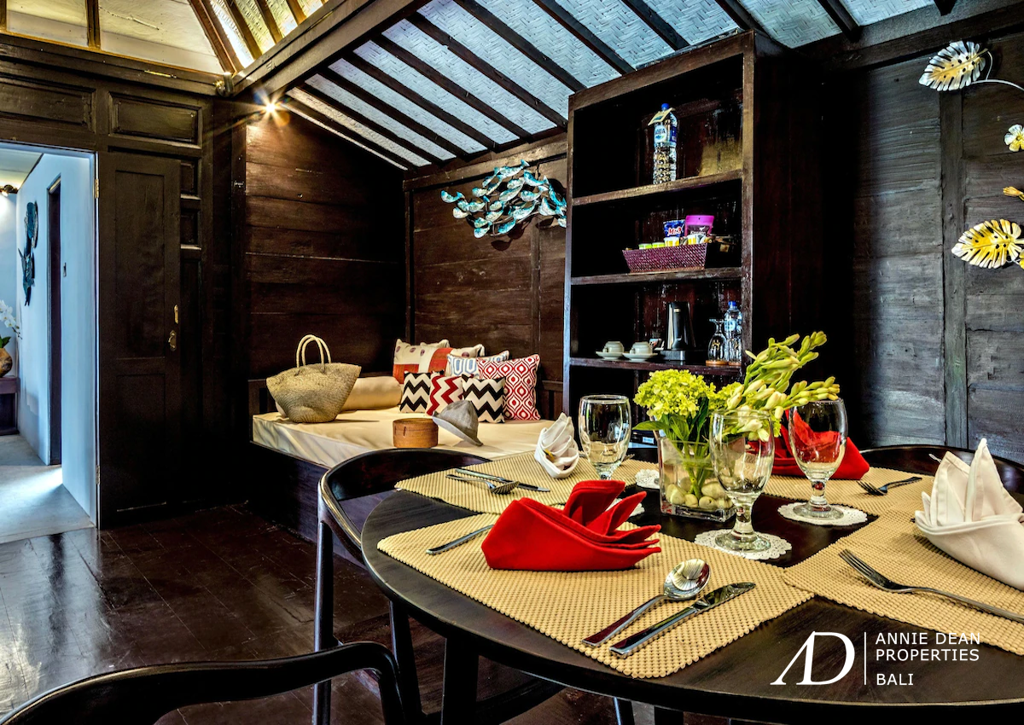 FREEHOLD & LEASEHOLD 7-BEDROOM TURNKEY BUSINESS IN UBUD