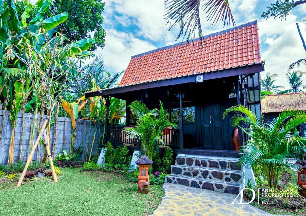 FREEHOLD & LEASEHOLD 7-BEDROOM TURNKEY BUSINESS IN UBUD