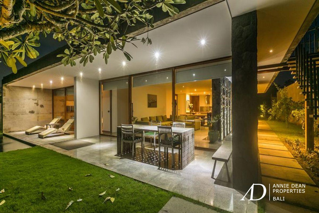 FREEHOLD | SINGLE-LEVEL 3-BEDROOM VILLA | BALANGAN