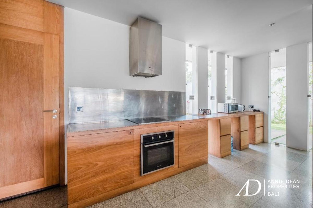 FREEHOLD | SINGLE-LEVEL 3-BEDROOM VILLA | BALANGAN