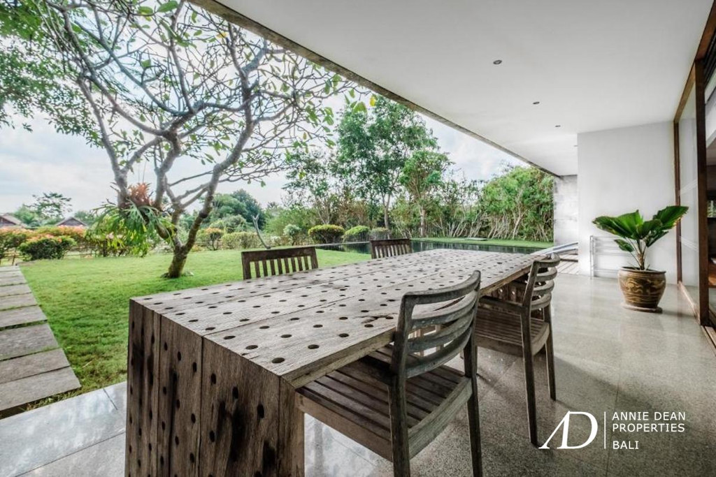 FREEHOLD | SINGLE-LEVEL 3-BEDROOM VILLA | BALANGAN