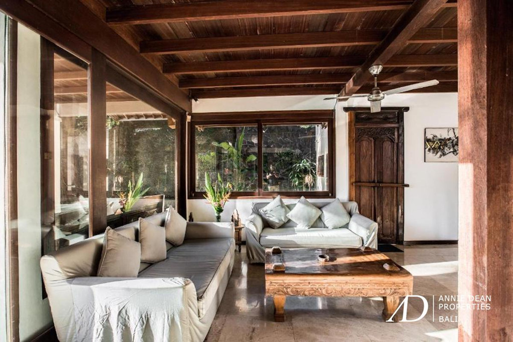 FREEHOLD TROPICAL DESIGN 5-BEDROOM IN BATU BOLONG CANGGU 