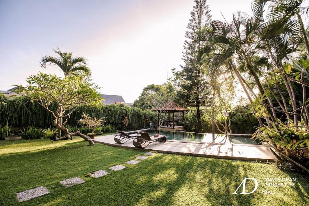 FREEHOLD TROPICAL DESIGN 5-BEDROOM IN BATU BOLONG CANGGU 