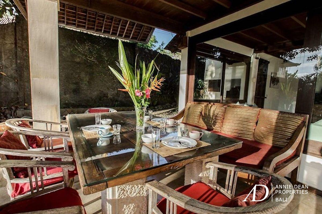 FREEHOLD TROPICAL DESIGN 5-BEDROOM IN BATU BOLONG CANGGU 