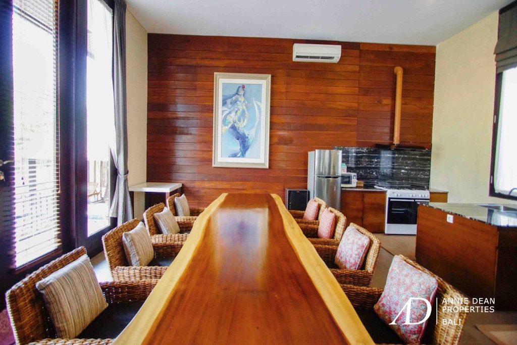   FREEHOLD | GOLF VIEW VILLA WITHIN PRIVATE ESTATE IN PECATU