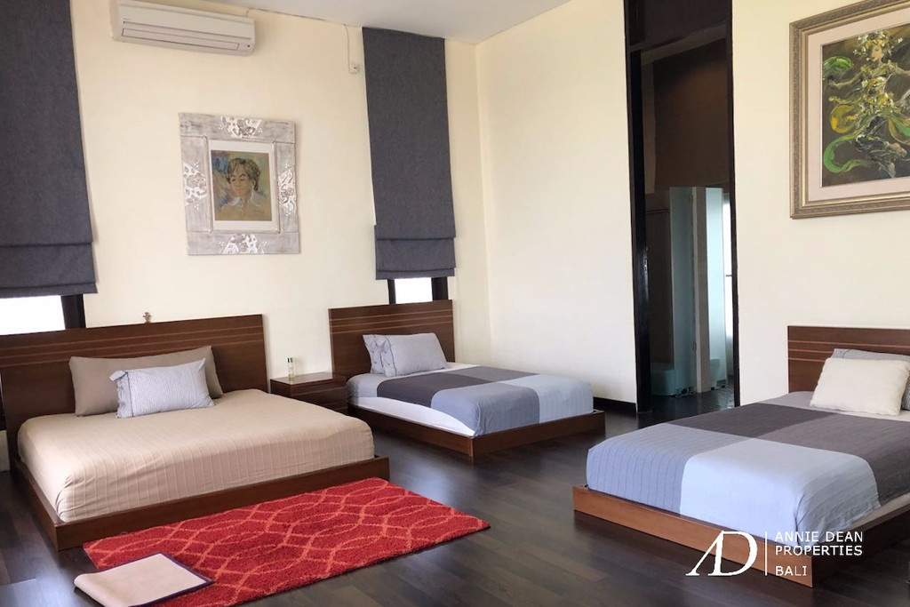   FREEHOLD | GOLF VIEW VILLA WITHIN PRIVATE ESTATE IN PECATU