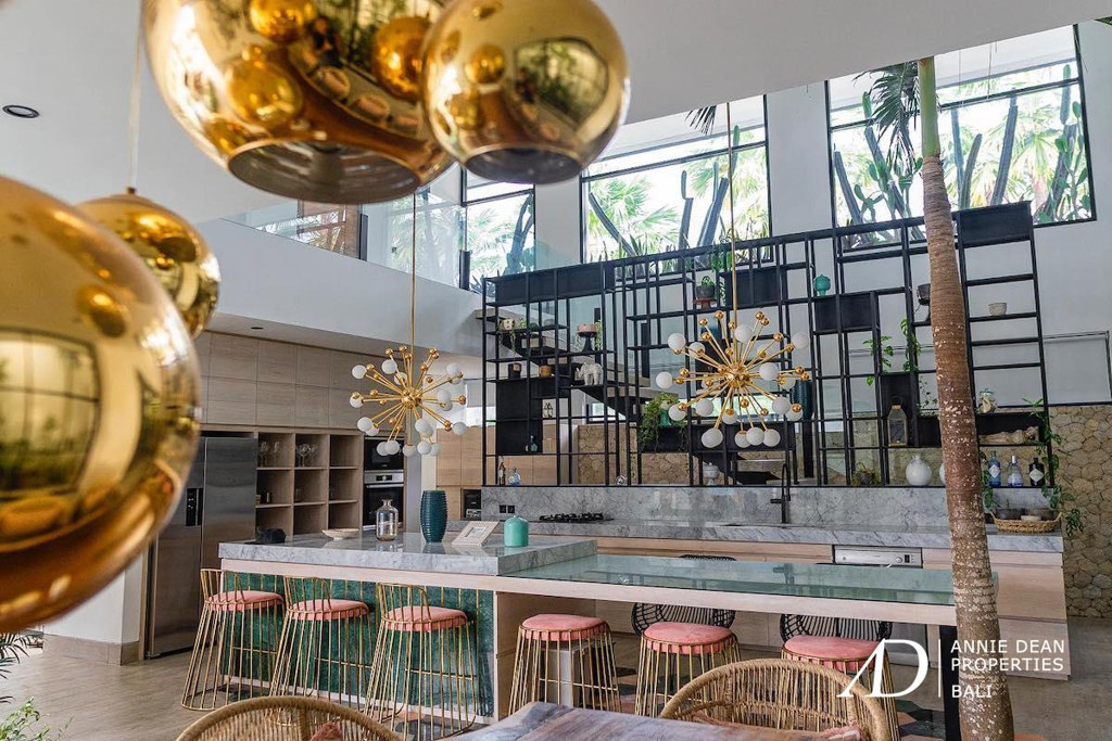 FREEHOLD | ULTRA MODERN LUXURY VILLA IN TUMBAK BAYUH