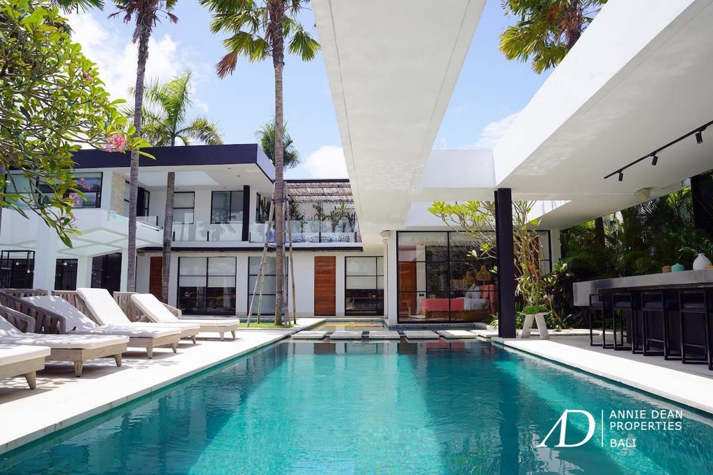 FREEHOLD | ULTRA MODERN LUXURY VILLA IN TUMBAK BAYUH