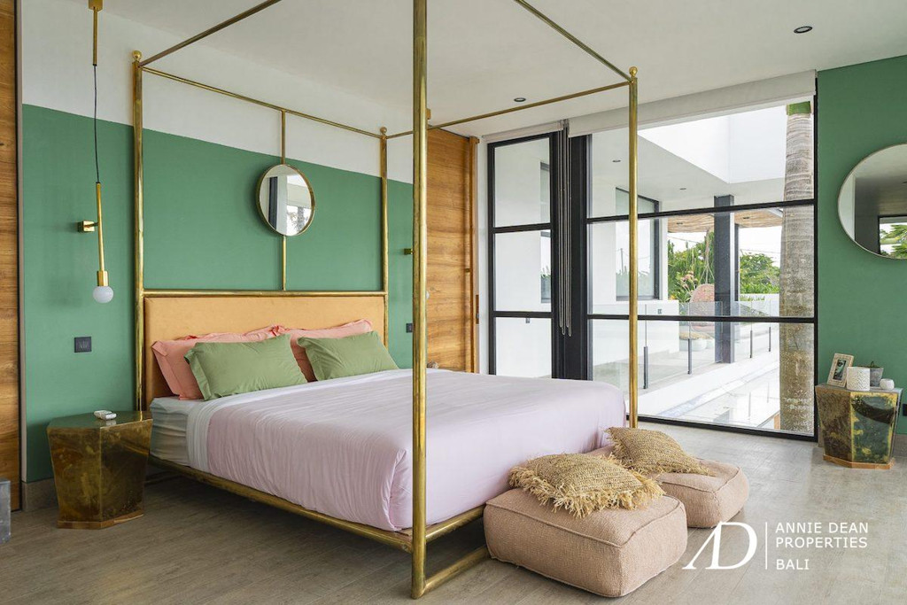 FREEHOLD | ULTRA MODERN LUXURY VILLA IN TUMBAK BAYUH