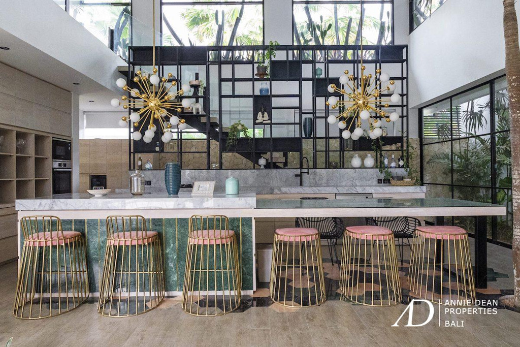 FREEHOLD | ULTRA MODERN LUXURY VILLA IN TUMBAK BAYUH