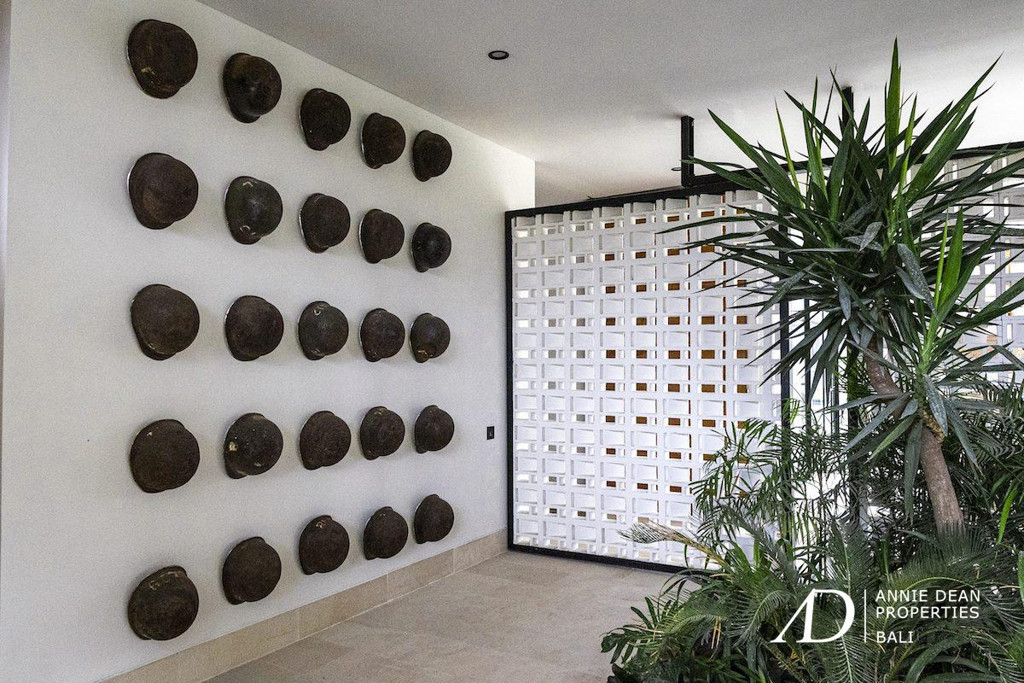 FREEHOLD | ULTRA MODERN LUXURY VILLA IN TUMBAK BAYUH