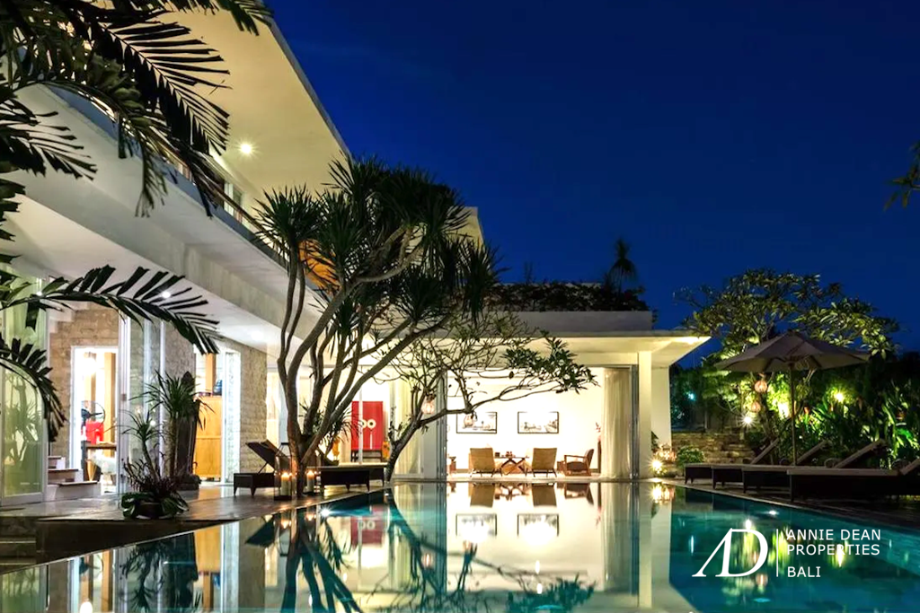 FREEHOLD 6-BEDROOM MODERN VILLA IN TUMBAK BAYUH