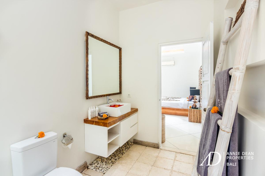 LEASEHOLD | FULLY LICENSED VILLA | PRIME SEMINYAK LOCATION