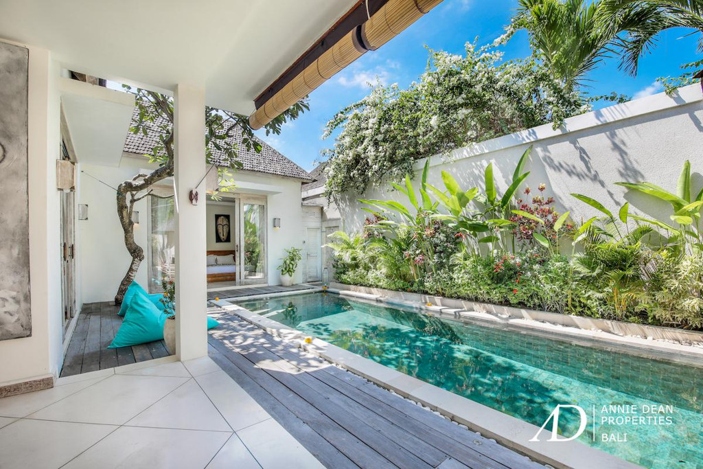 LEASEHOLD | FULLY LICENSED VILLA | PRIME SEMINYAK LOCATION