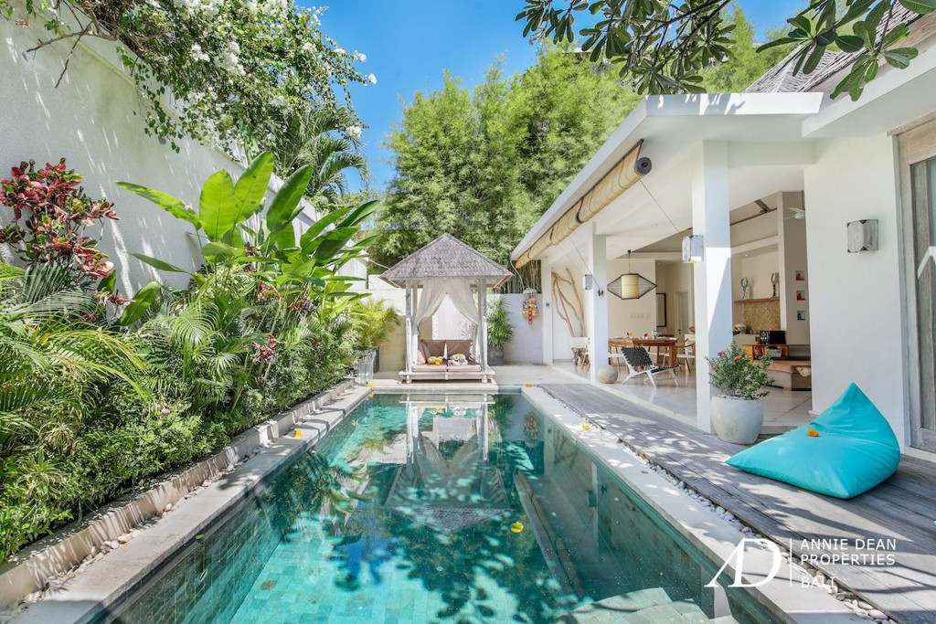 LEASEHOLD | FULLY LICENSED VILLA | PRIME SEMINYAK LOCATION